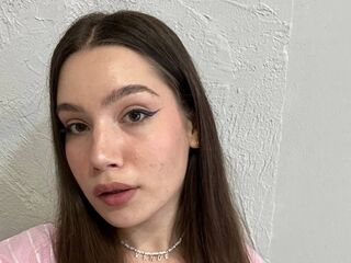 LynnLee's Video Profile Image